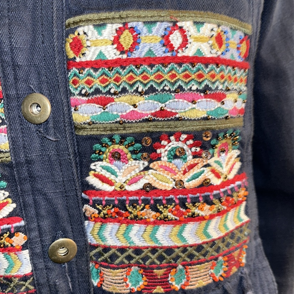 Hummingbird Embroidered Jacket - Picture 2 of 16